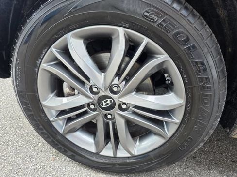 Used 2015 Hyundai Tucson SE AWD/4WD image 9