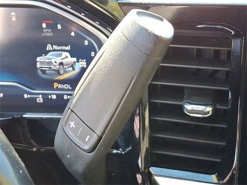 Used 2024 Chevrolet Silverado 3500 LT w/ Convenience Package image 14