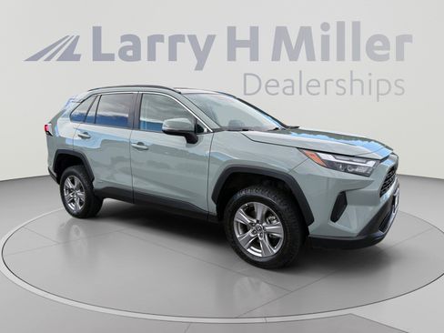 Used 2023 Toyota RAV4 XLE AWD/4WD image 7