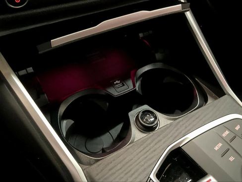 Used 2025 BMW i4 eDrive40 w/ M Sport Package image 37