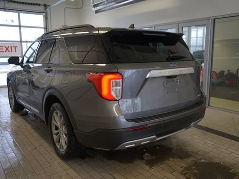 Used 2021 Ford Explorer XLT w/ Equipment Group 202A image 11