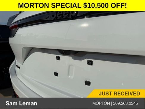 New 2025 Jeep Grand Cherokee Limited w/ Black Appearance Package image 10