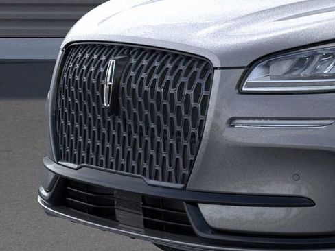 New 2025 Lincoln Corsair Premiere w/ Equipment Group 101A image 17