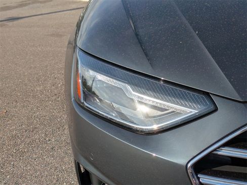 Used 2022 Audi A4 2.0T Premium image 9