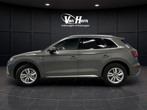 Used 2023 Audi Q5 2.0T Premium w/ Convenience Package AWD/4WD image 11