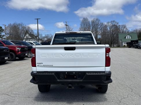 Used 2023 Chevrolet Silverado 2500 W/T w/ Z71 Off-Road Package AWD/4WD image 9