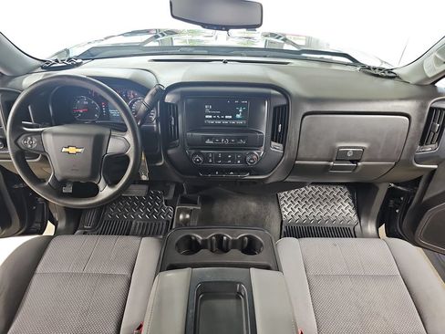 Used 2017 Chevrolet Silverado 1500 Custom w/ Custom Convenience Package AWD/4WD image 11