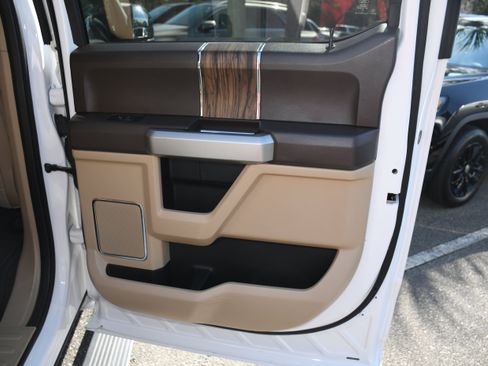 Used 2019 Ford F150 Lariat w/ Equipment Group 502A Luxury image 22