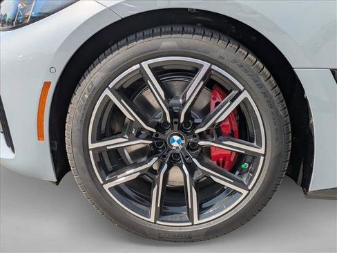 New 2026 BMW i4 xDrive40i image 10