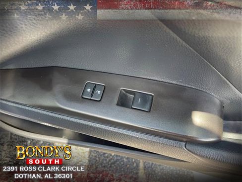 Used 2022 Toyota Camry LE image 20