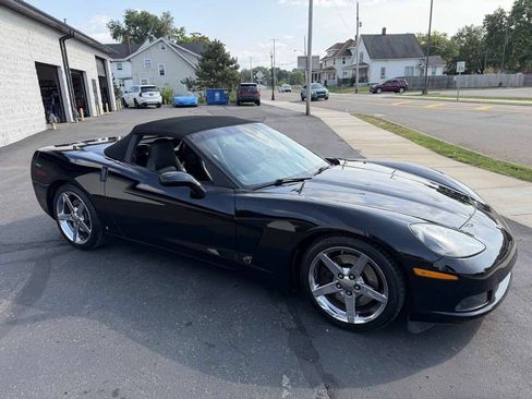 Used 2007 Chevrolet Corvette Convertible w/ Preferred Equipment Group RWD image 22