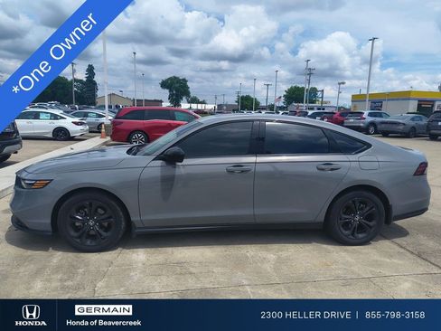 Used 2025 Honda Accord SE image 1