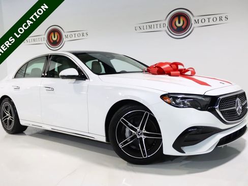 Used 2025 Mercedes-Benz E 350 4MATIC Sedan image 1