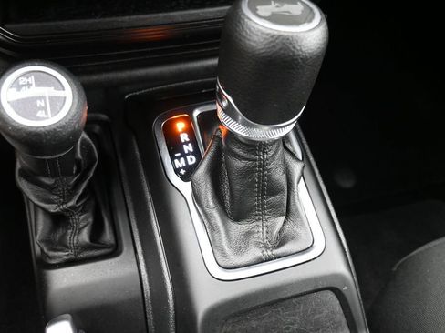 Used 2021 Jeep Wrangler Unlimited Sport AWD/4WD image 54