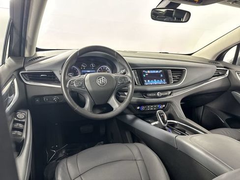 Used 2018 Buick Enclave Essence AWD/4WD image 25