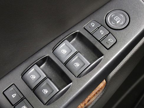 Used 2020 Chevrolet Tahoe Premier image 4