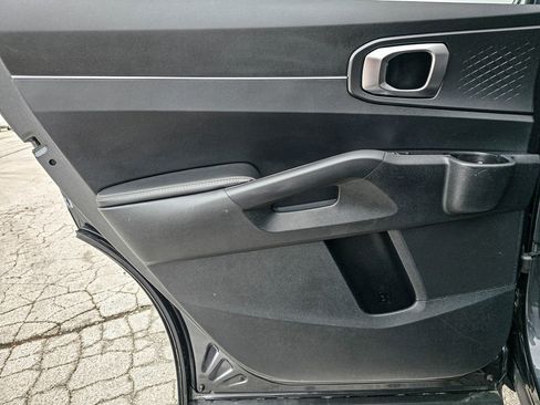 Used 2024 Kia Sorento S image 28