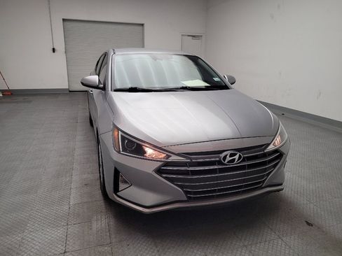 Used 2020 Hyundai Elantra SE image 14