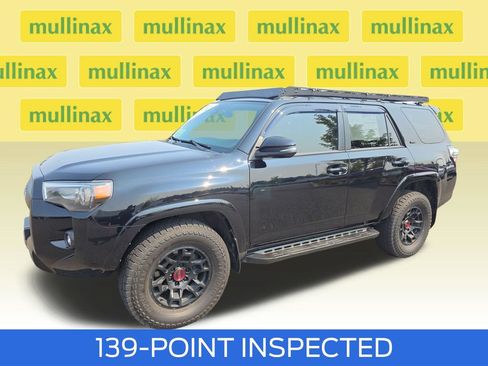 Used 2022 Toyota 4Runner SR5 Premium w/ Moonroof Package AWD/4WD image 15