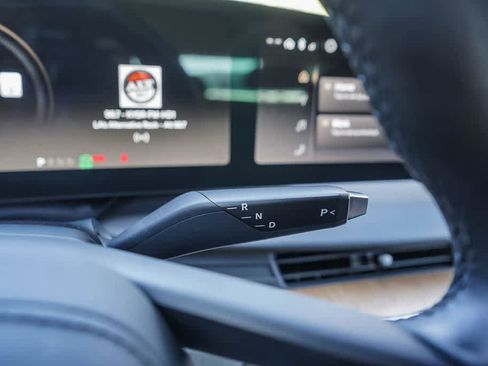 Used 2024 Lucid Air Pure RWD image 22