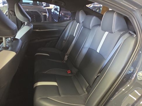Used 2025 Toyota Camry SE FWD image 17
