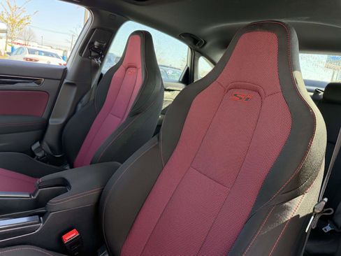 Used 2023 Honda Civic Si image 9