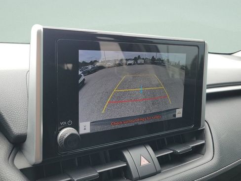 Certified 2024 Toyota RAV4 LE AWD/4WD image 17