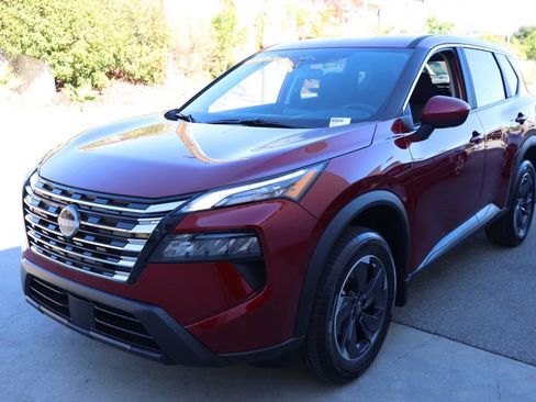 New 2026 Nissan Rogue SV image 8