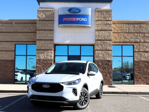 New 2026 Ford Escape SE image 2