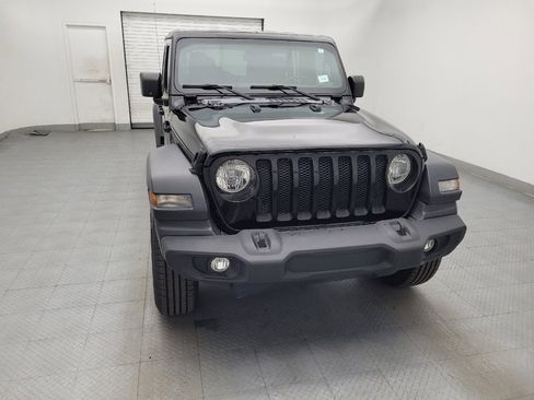 Used 2018 Jeep Wrangler Unlimited Sport S AWD/4WD image 14