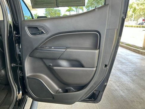 Used 2022 Chevrolet Colorado LT w/ LT Convenience Package RWD image 30