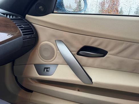 Used 2003 BMW Z4 2.5i image 37