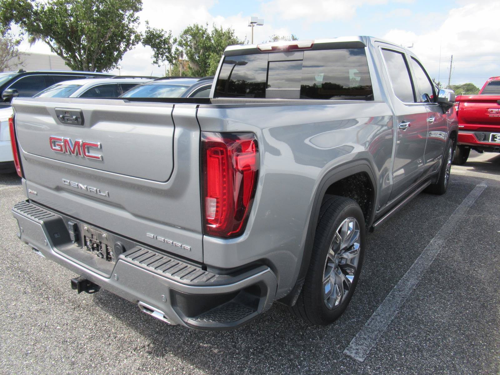 Used 2024 GMC Sierra 1500 Denali w/ Denali Reserve Package AWD/4WD image 4