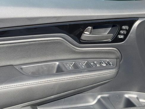 New 2026 Honda Odyssey Touring image 12