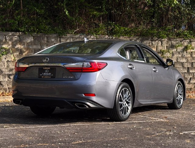 Used 2017 Lexus ES 350 w/ Luxury Package FWD image 6