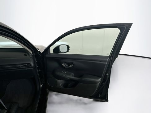 Used 2023 Honda HR-V EX-L image 31