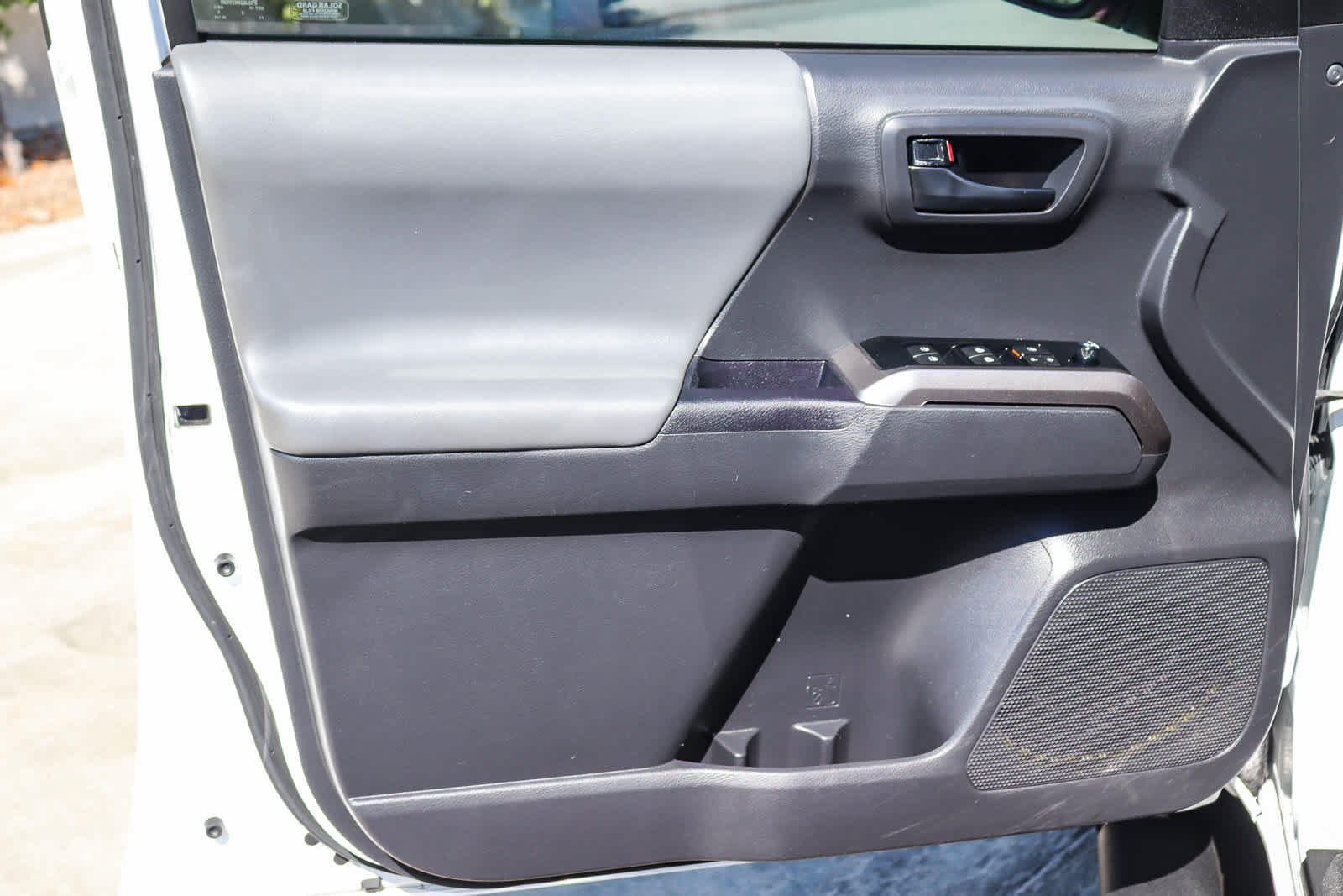 Used 2023 Toyota Tacoma SR5 RWD image 20