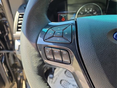 Used 2019 Ford Explorer XLT w/ Equipment Group 201A AWD/4WD image 20
