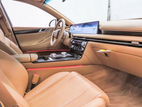Certified 2025 Genesis G80 2.5T AWD/4WD image 15