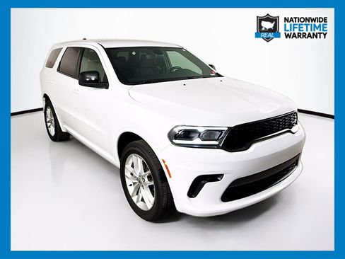 Used 2024 Dodge Durango GT image 1