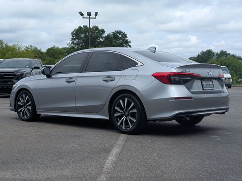 Used 2023 Honda Civic EX image 7