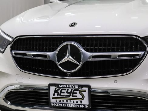 Certified 2024 Mercedes-Benz GLC 300 image 8