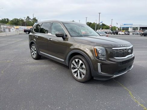 Used 2020 Kia Telluride S FWD image 5
