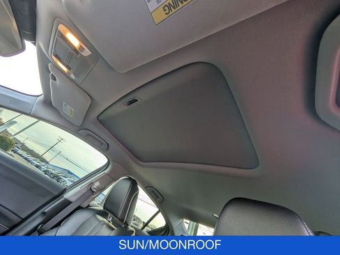 Used 2020 Acura ILX w/ Premium Package image 16