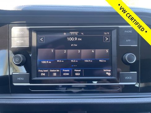 Certified 2022 Volkswagen Jetta S FWD image 21