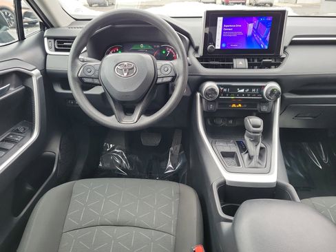Used 2024 Toyota RAV4 XLE image 10