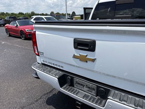 Used 2018 Chevrolet Silverado 1500 LTZ Z71 w/ LTZ Plus Package AWD/4WD image 38