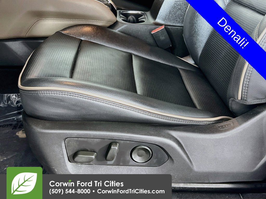 Used 2024 GMC Canyon Denali AWD/4WD image 22