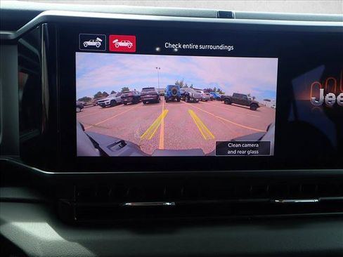 New 2025 Jeep Wrangler Unlimited Sahara AWD/4WD image 18