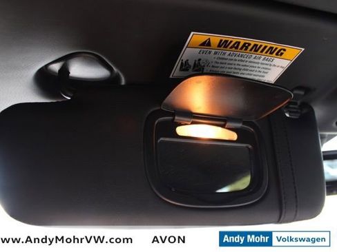 Used 2017 Maserati GranTurismo Sport image 38